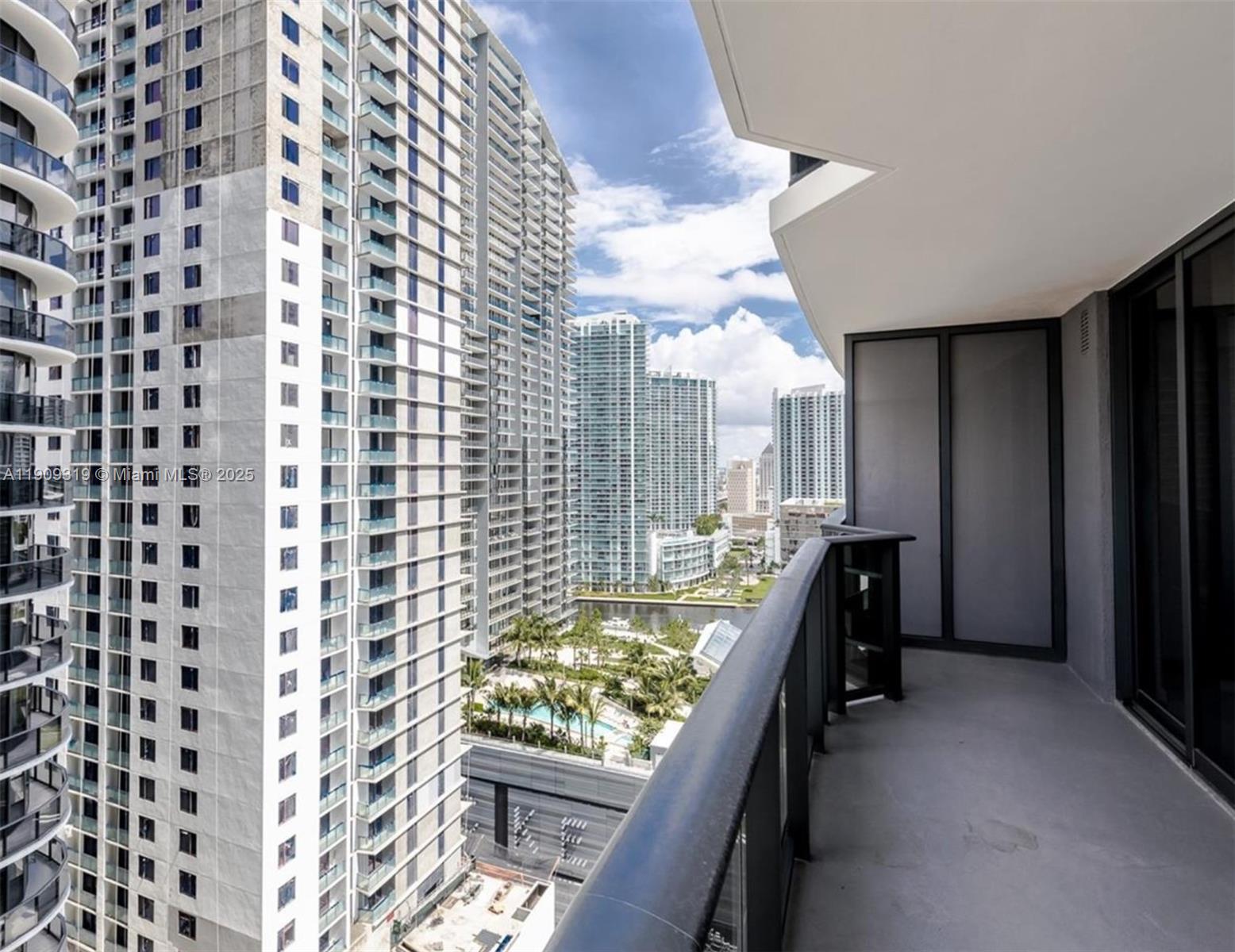 BRICKELL HEIGHTS EAST CON - Residential Lease