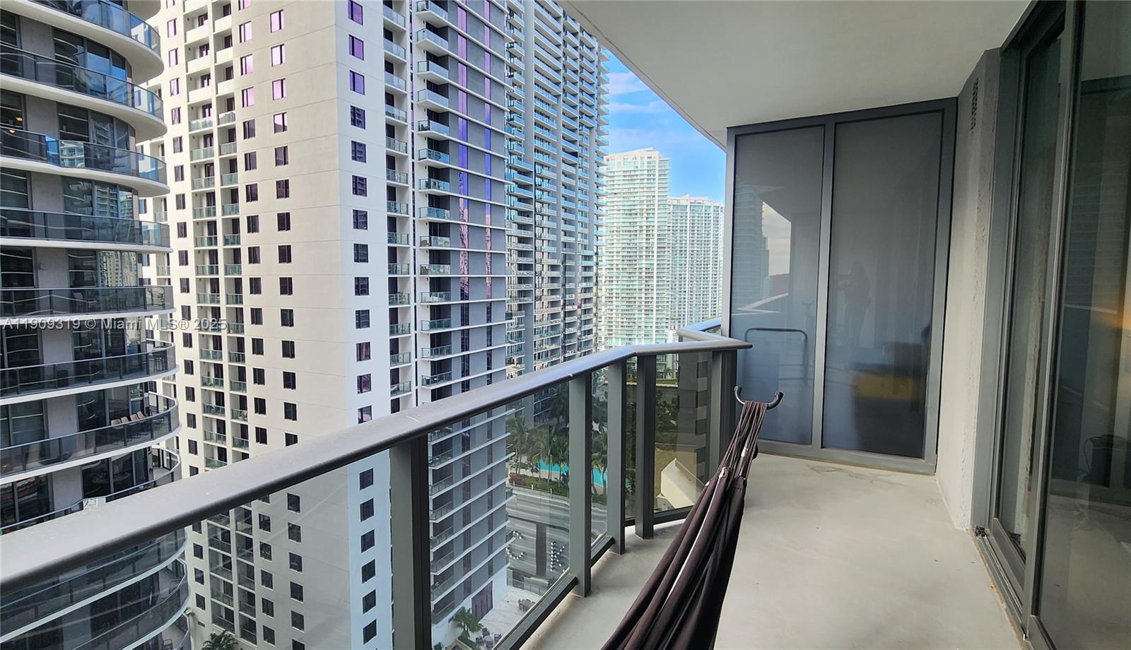 BRICKELL HEIGHTS EAST CON - Residential Lease