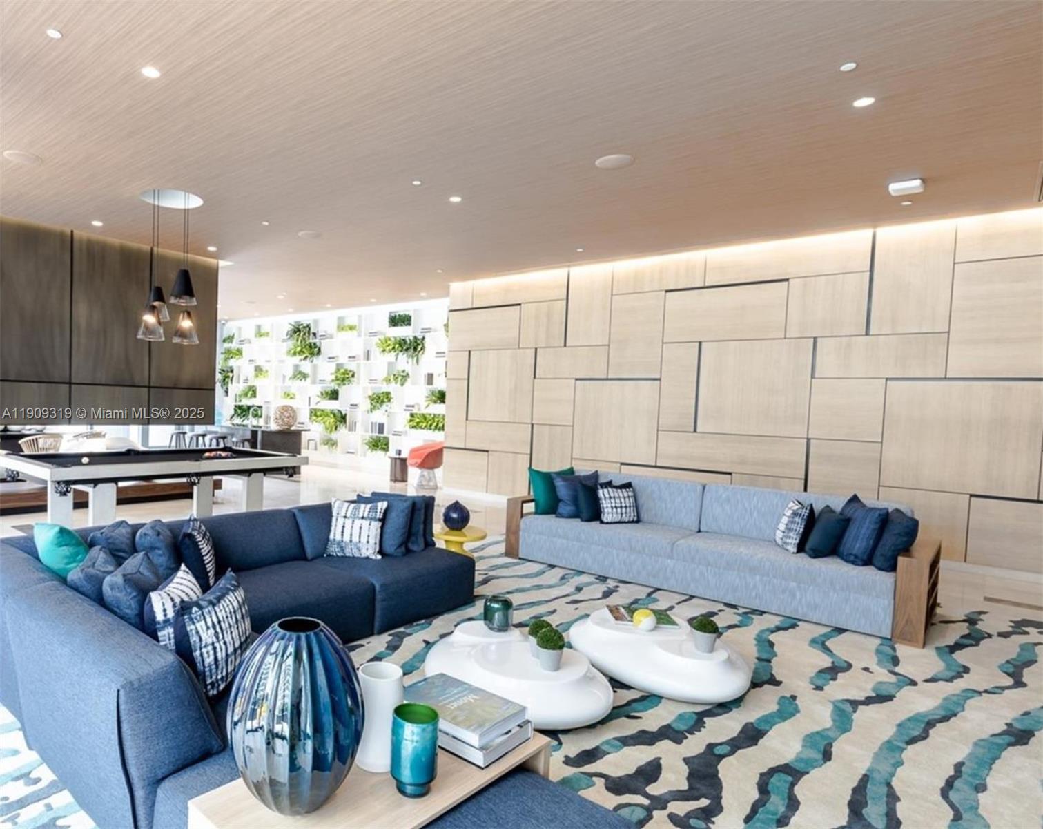 BRICKELL HEIGHTS EAST CON - Residential Lease