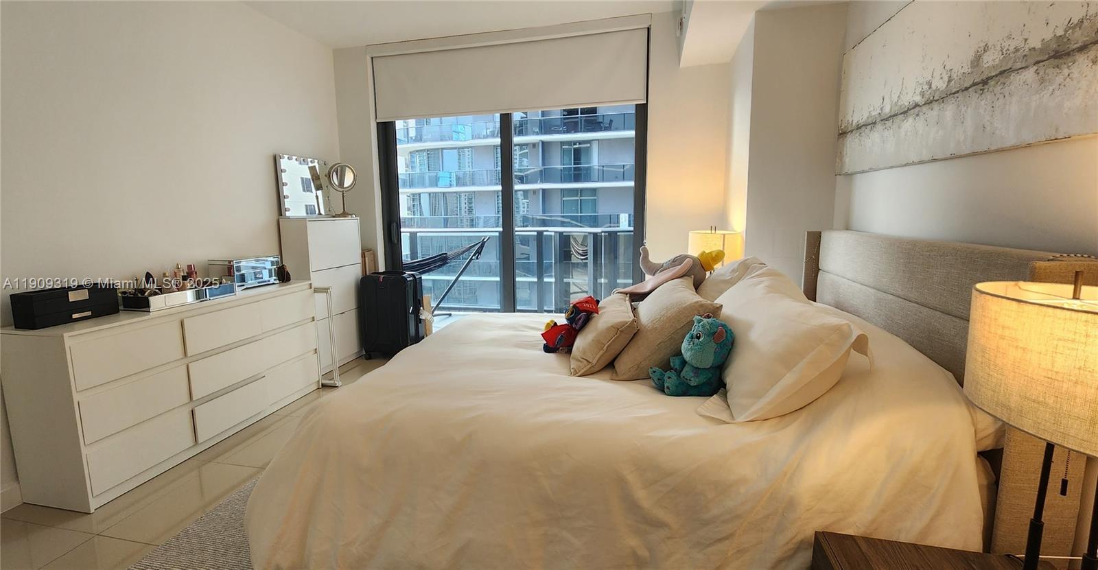 BRICKELL HEIGHTS EAST CON - Residential Lease