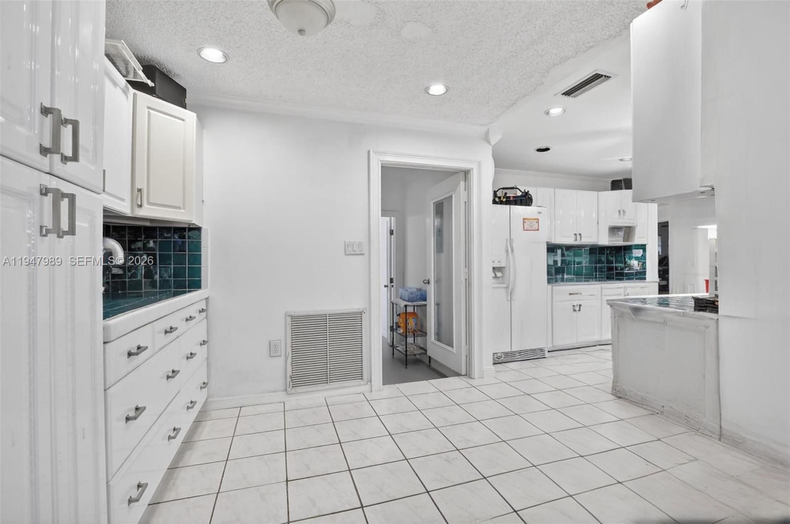 SUNRISE GOLF VILLAGE - Residential