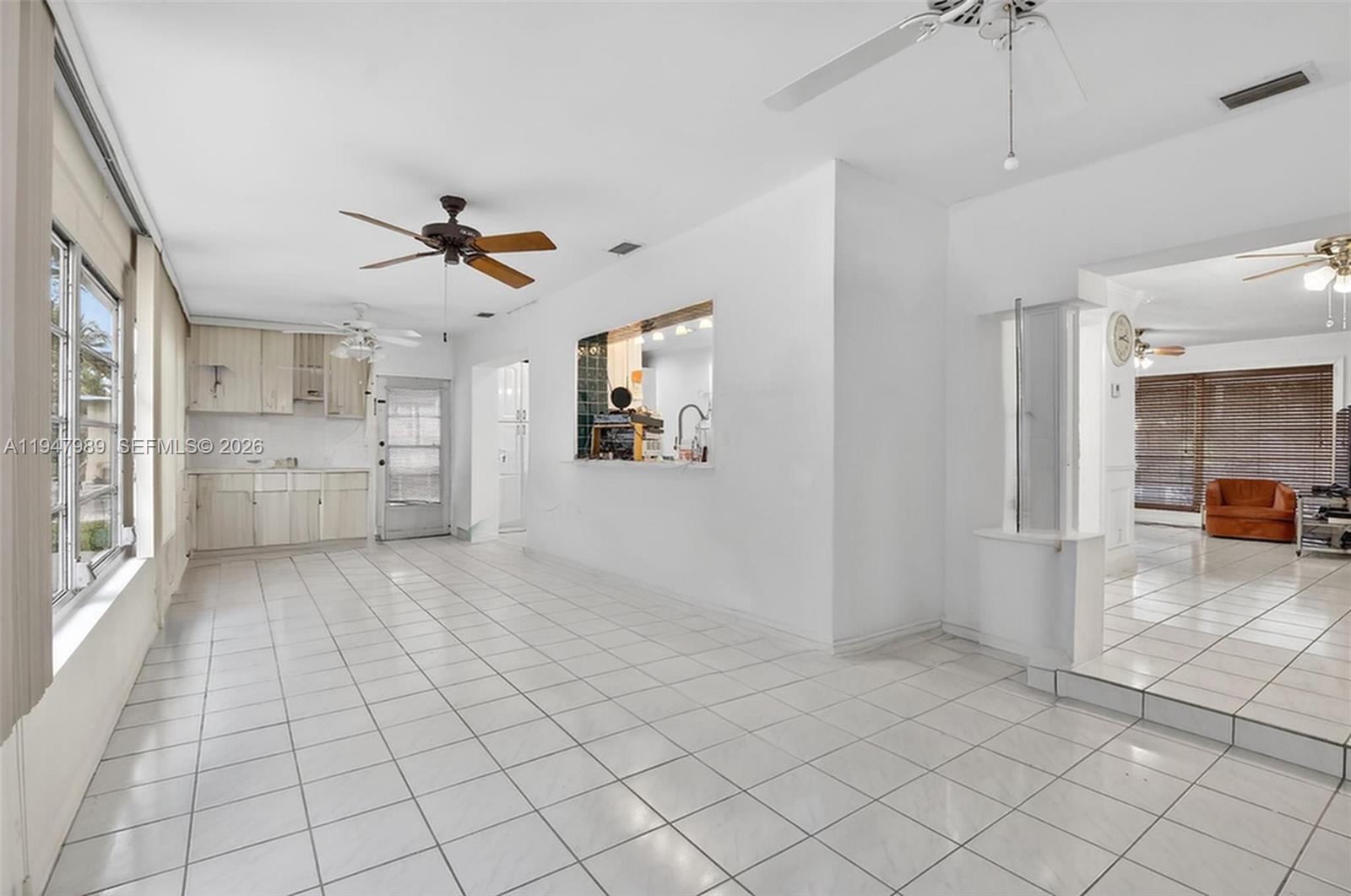 SUNRISE GOLF VILLAGE - Residential