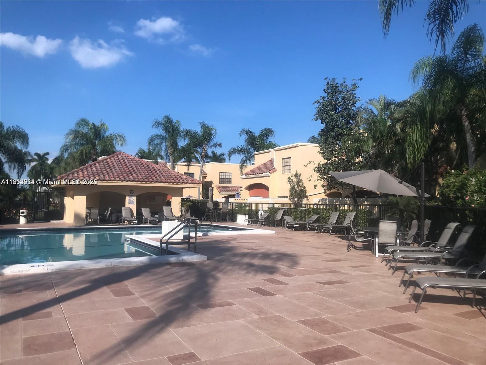 MARINER VILLAGE TH CONDO - Residential