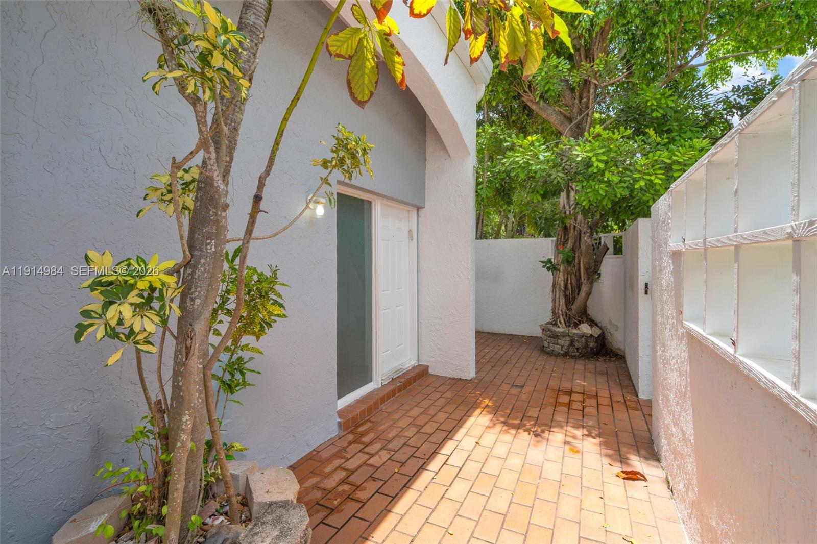 MARINER VILLAGE TH CONDO - Residential