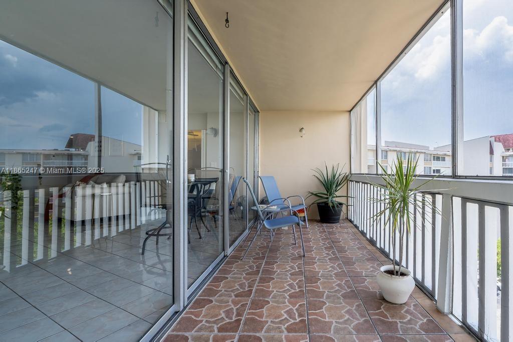 ENVIRON I CONDO 9 - Residential