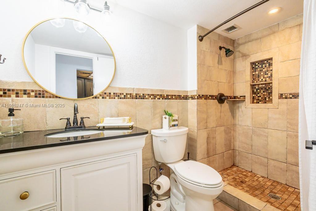 ENVIRON I CONDO 9 - Residential