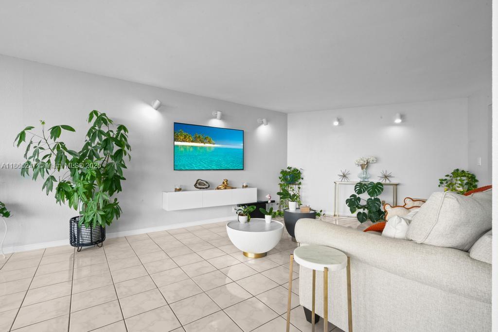 ENVIRON I CONDO 9 - Residential