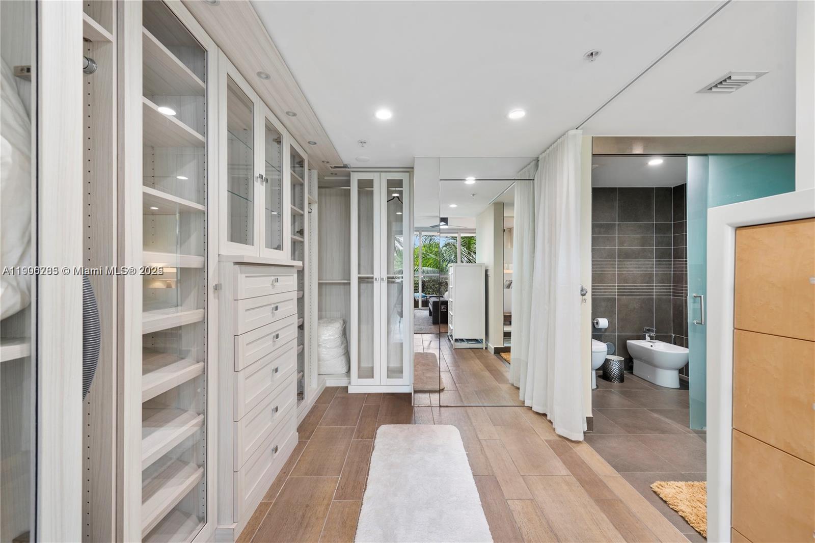 ARTEPARK NORTH CONDO - Residential