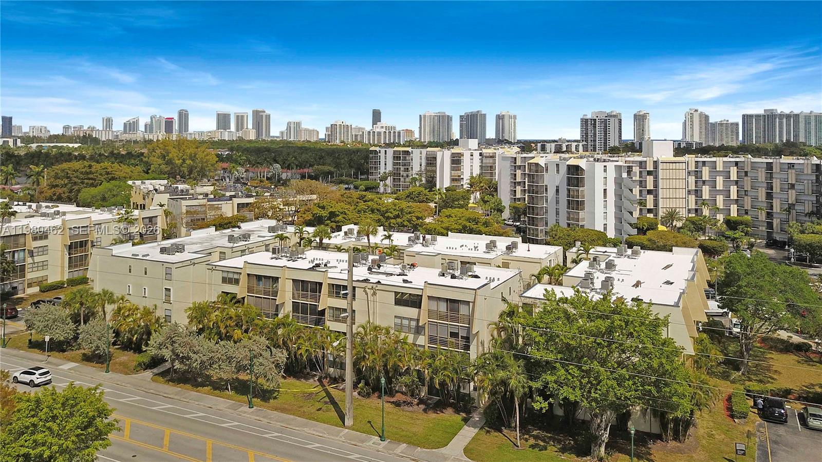 VILLA DORADA CONDO NO 2 - Residential