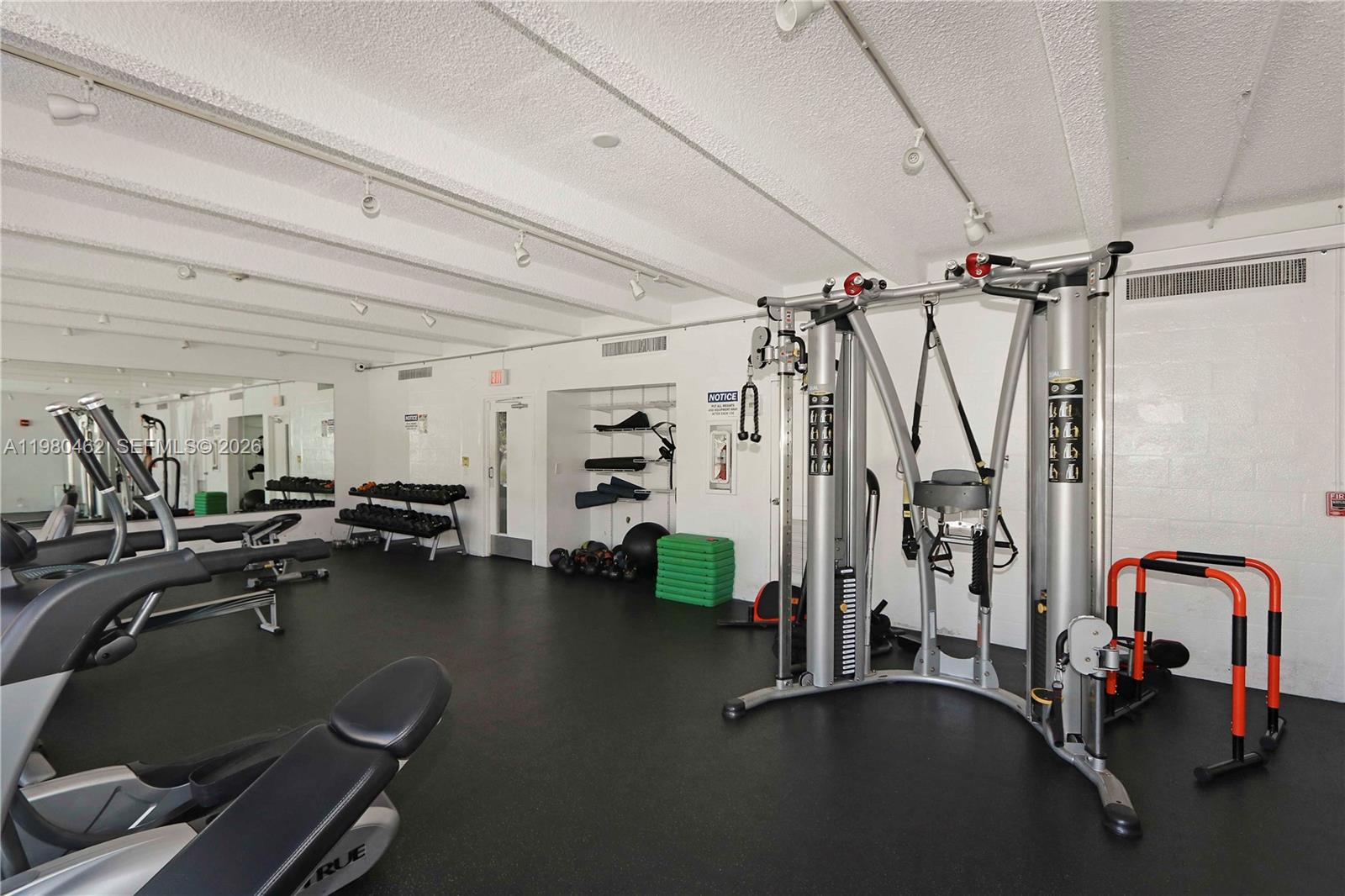 VILLA DORADA CONDO NO 2 - Residential