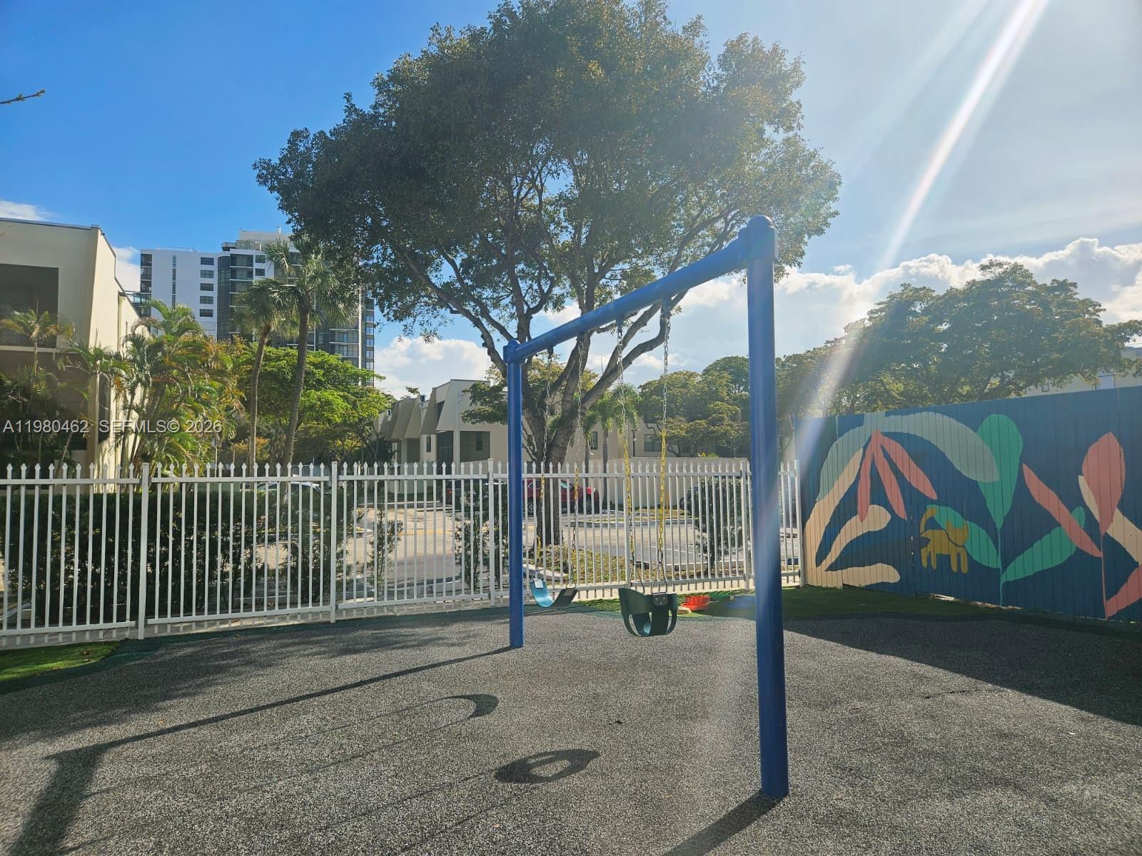 VILLA DORADA CONDO NO 2 - Residential