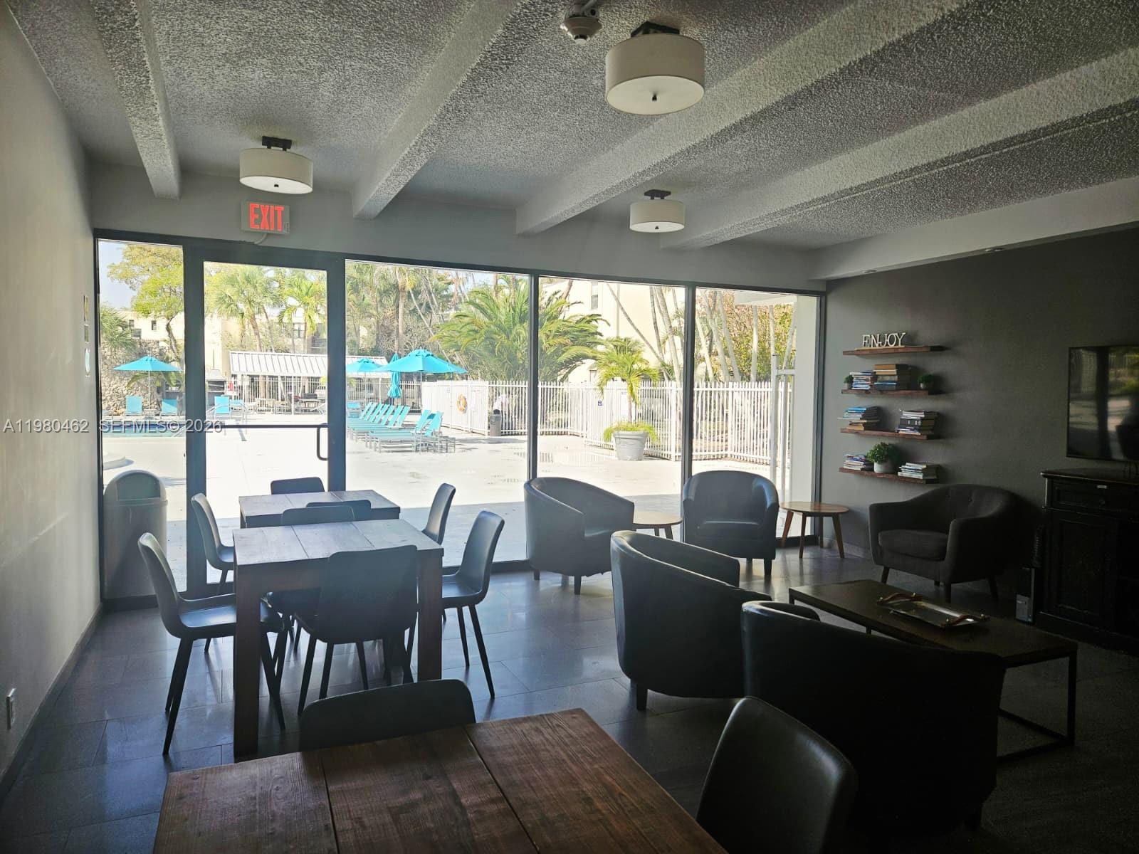 VILLA DORADA CONDO NO 2 - Residential