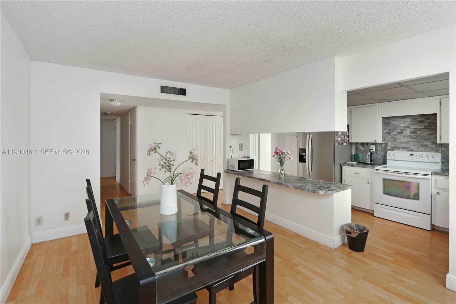 VILLA DORADA CONDO NO 2 - Residential