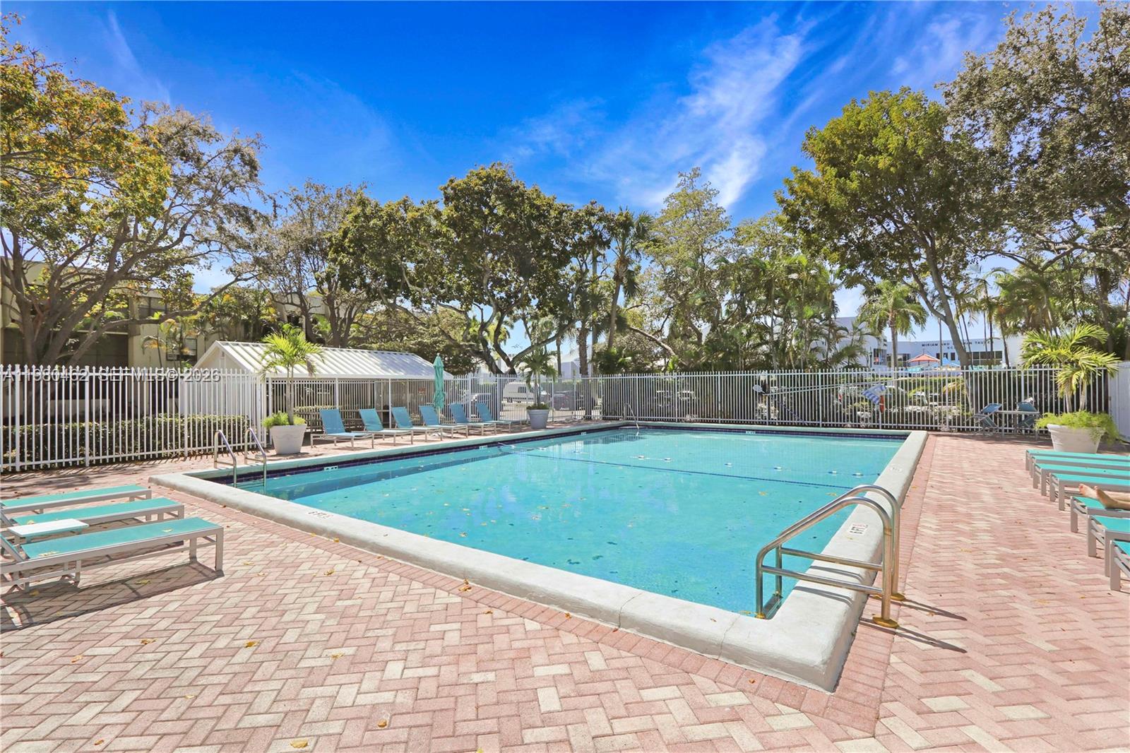 VILLA DORADA CONDO NO 2 - Residential