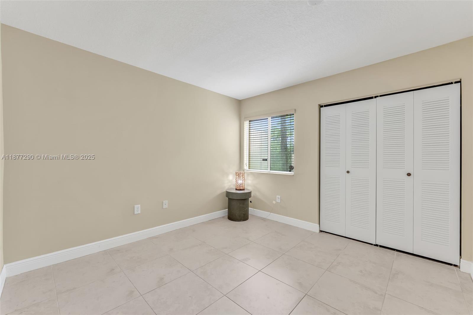 JASMINE LAKES II CONDO - Residential