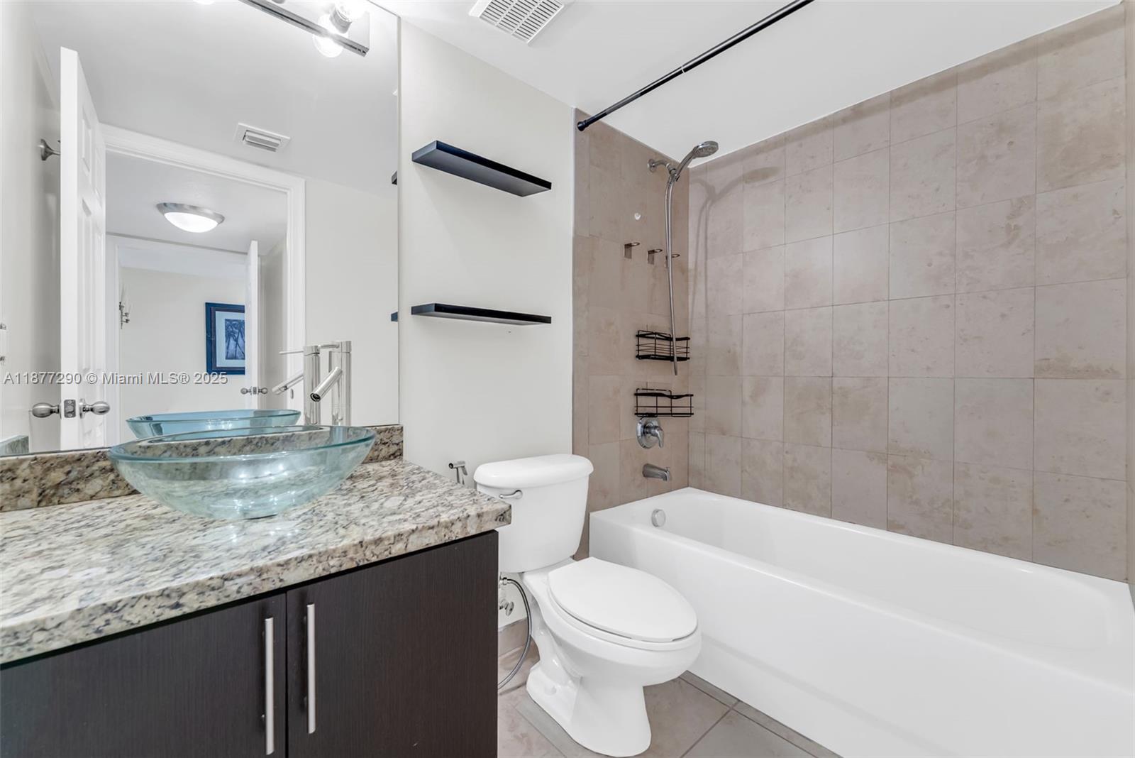 JASMINE LAKES II CONDO - Residential