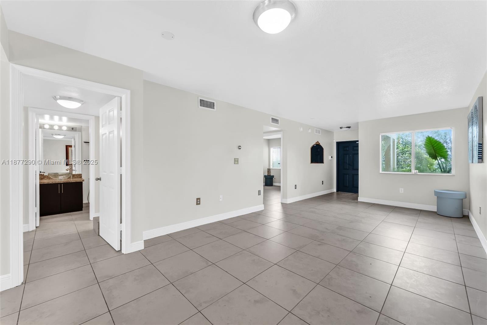 JASMINE LAKES II CONDO - Residential