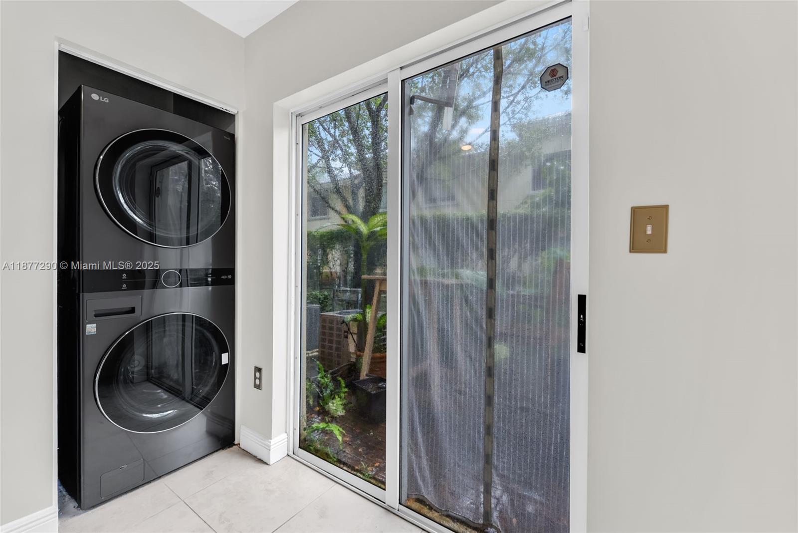 JASMINE LAKES II CONDO - Residential