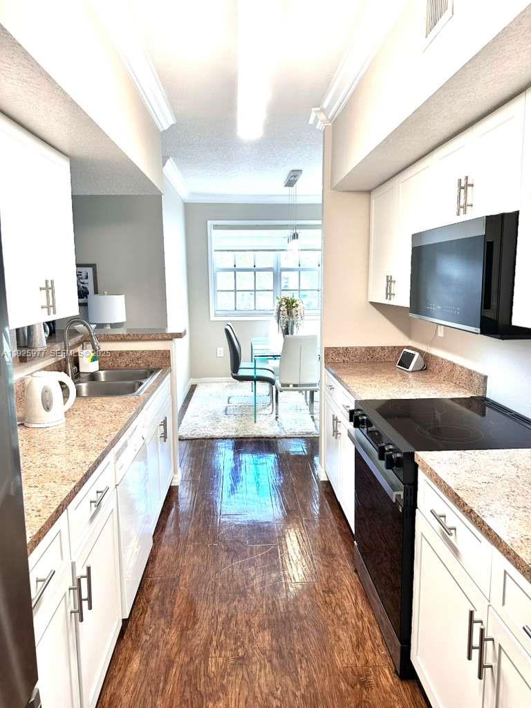 MARQUESA CONDO - Residential