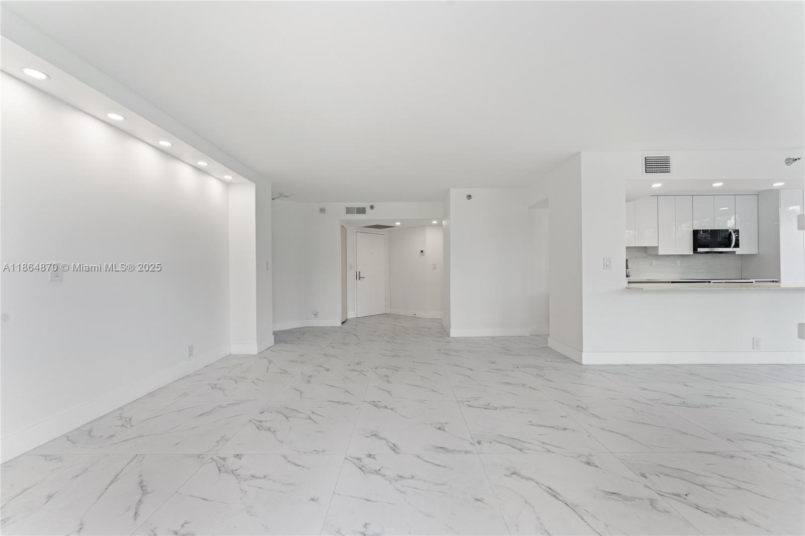 MYSTIC POINTE CONDO NO TH - Residential