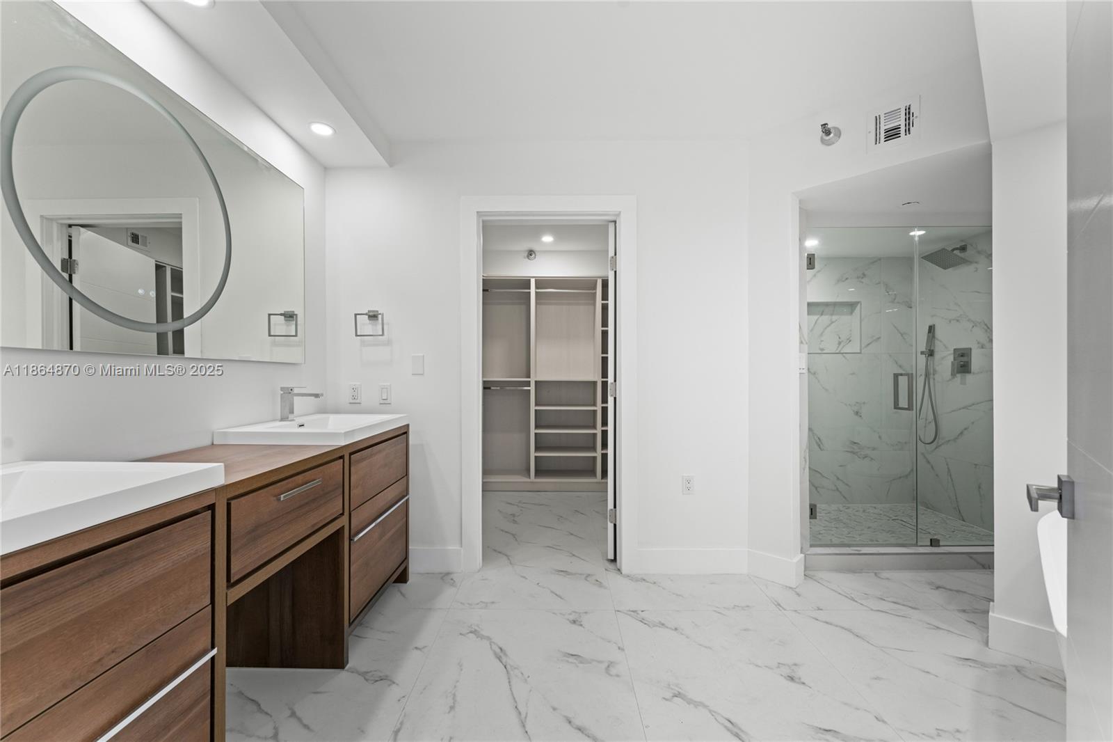 MYSTIC POINTE CONDO NO TH - Residential