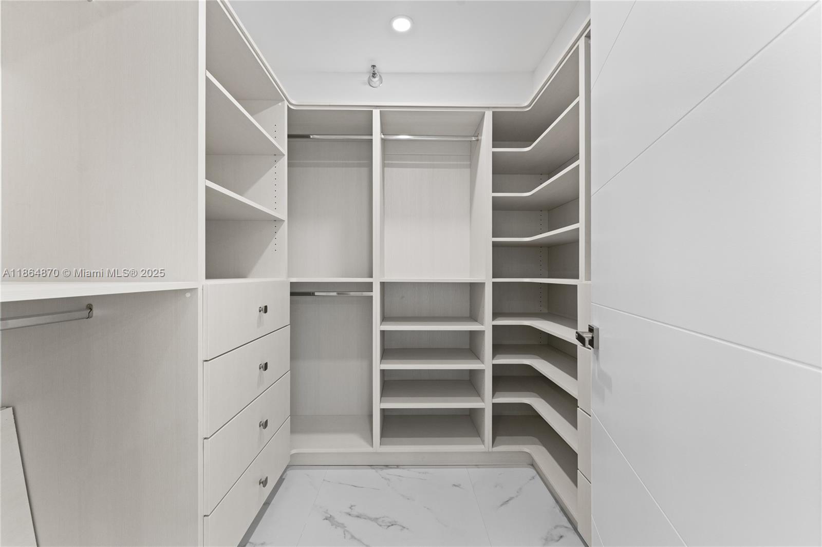 MYSTIC POINTE CONDO NO TH - Residential