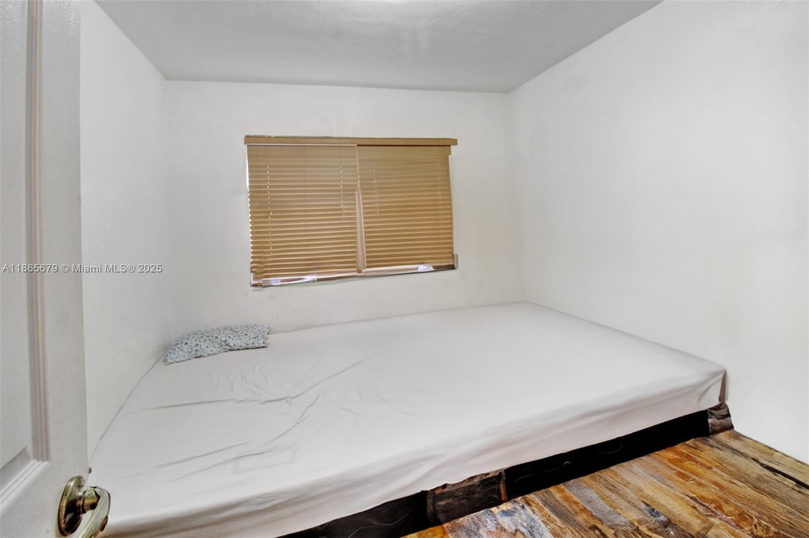 CORAL GARDENS CONDO BLDG - Residential