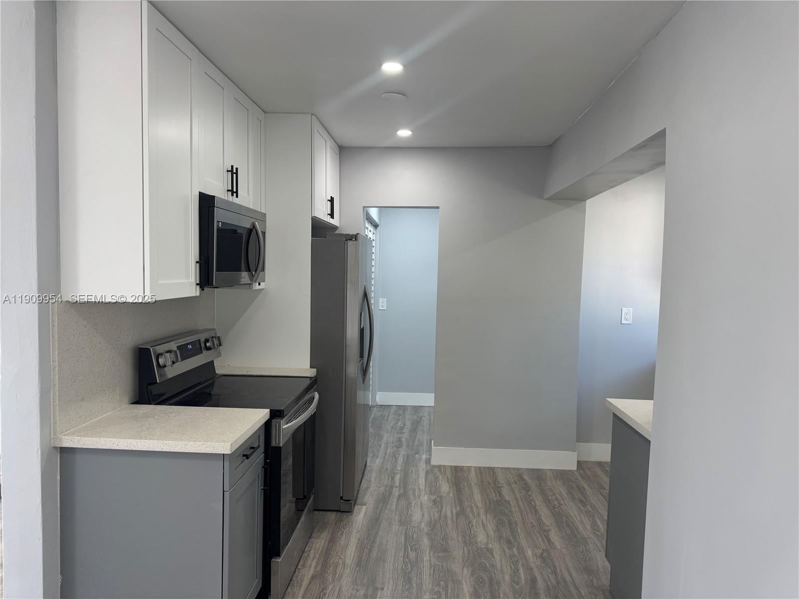 REPLAT OF PORTIONS OF RIC - Residential