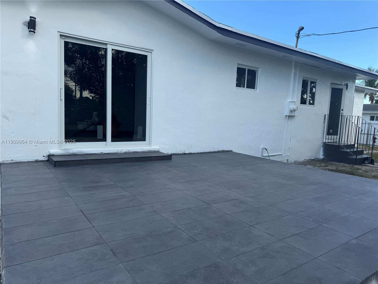 REPLAT OF PORTIONS OF RIC - Residential