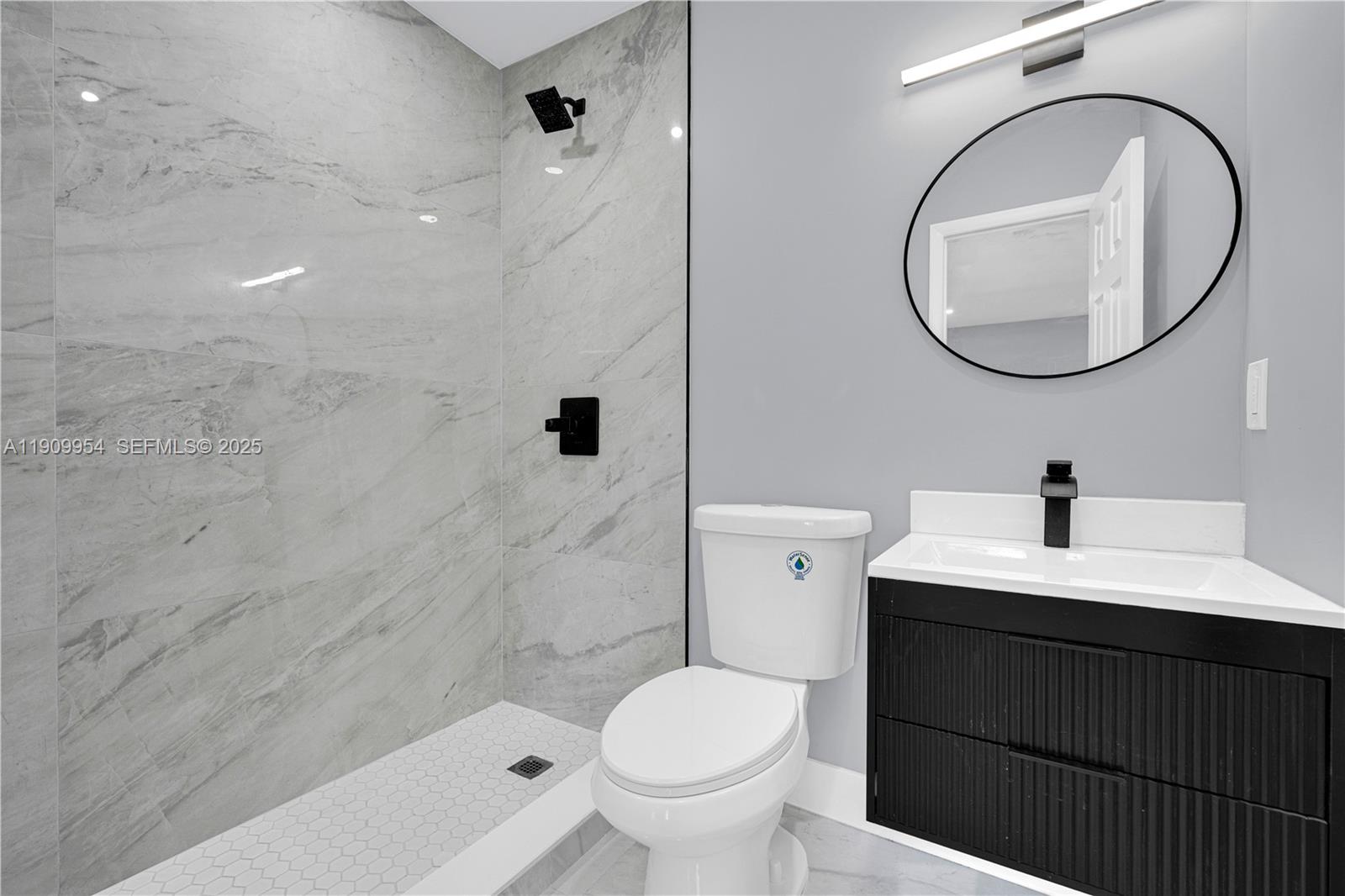 REPLAT OF PORTIONS OF RIC - Residential