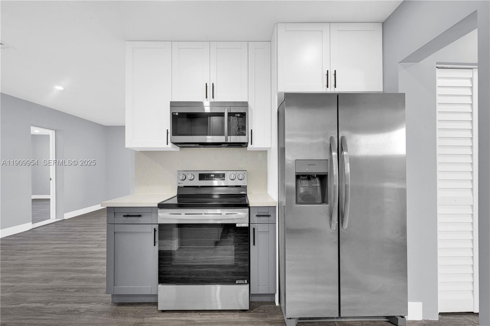 REPLAT OF PORTIONS OF RIC - Residential