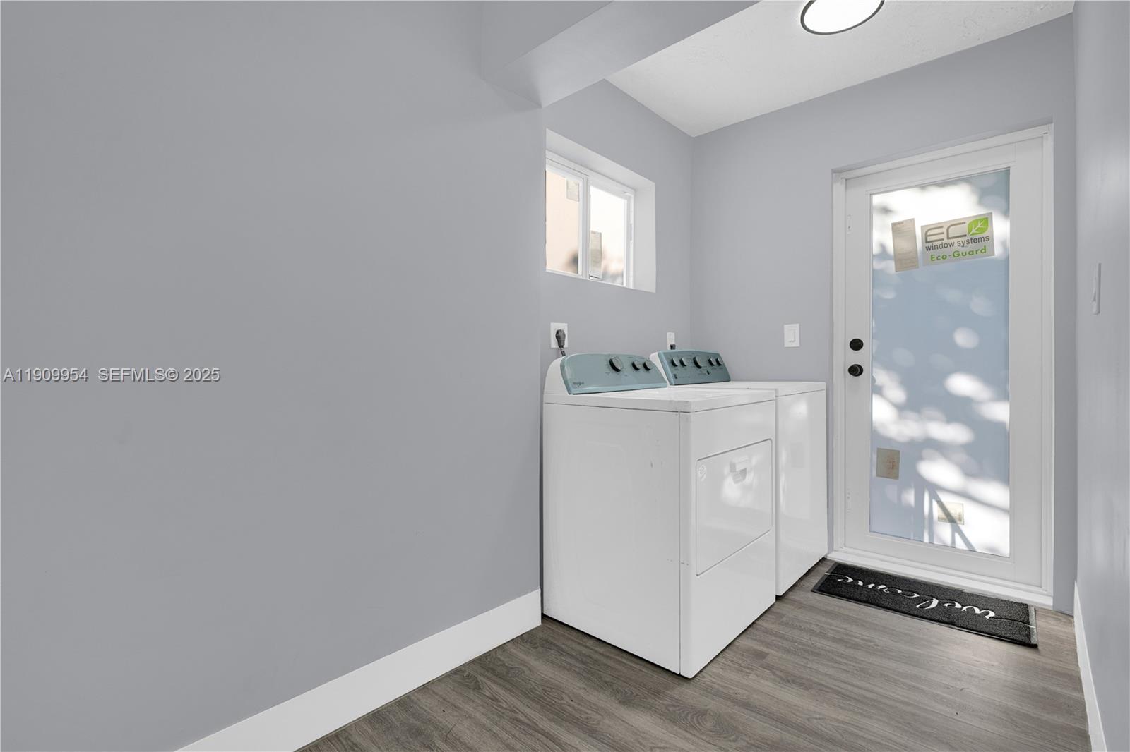 REPLAT OF PORTIONS OF RIC - Residential