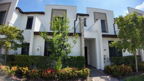 20675 NE 7th Pl Miami FL 33179