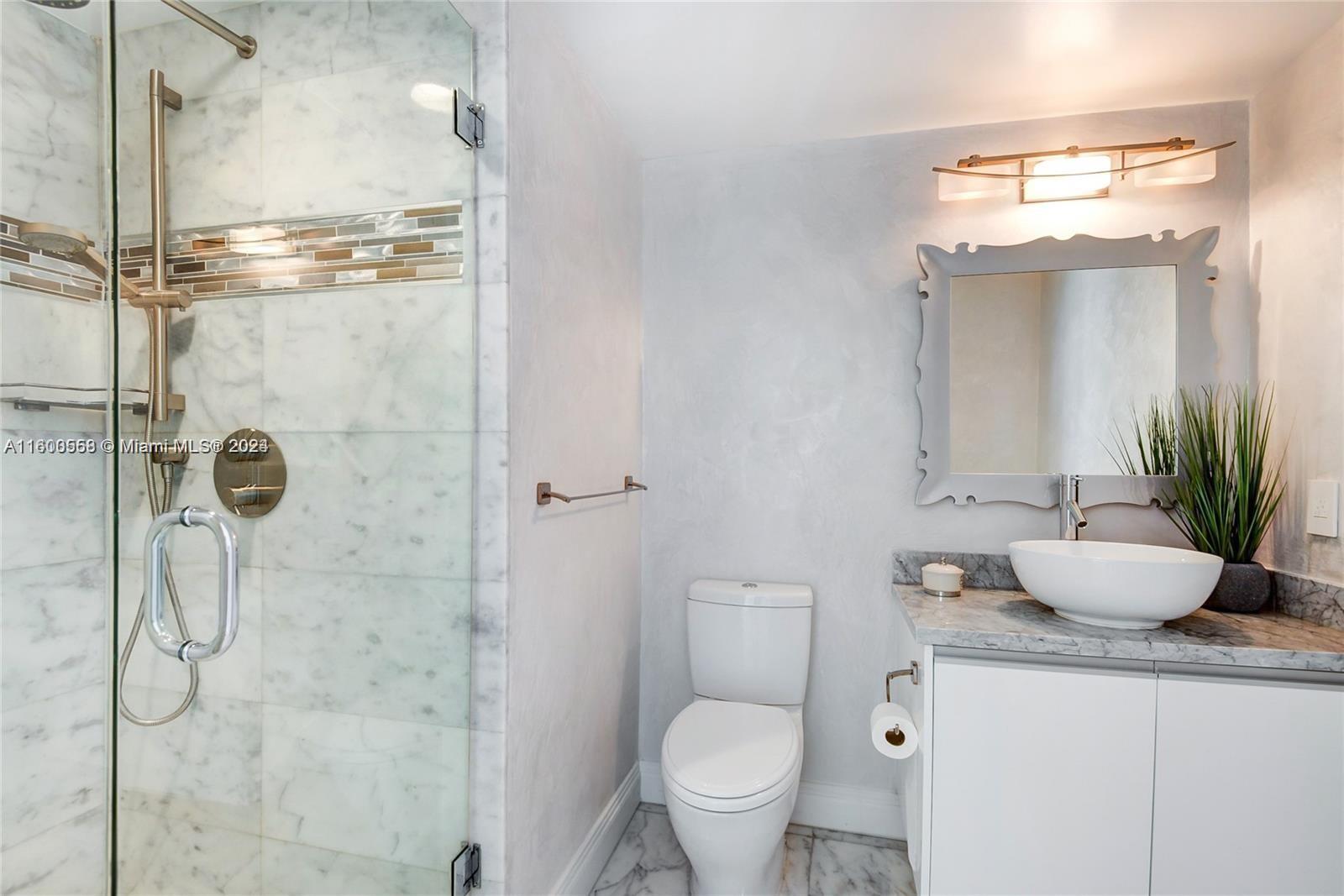 THE PINNACLE CONDO - Residential Lease