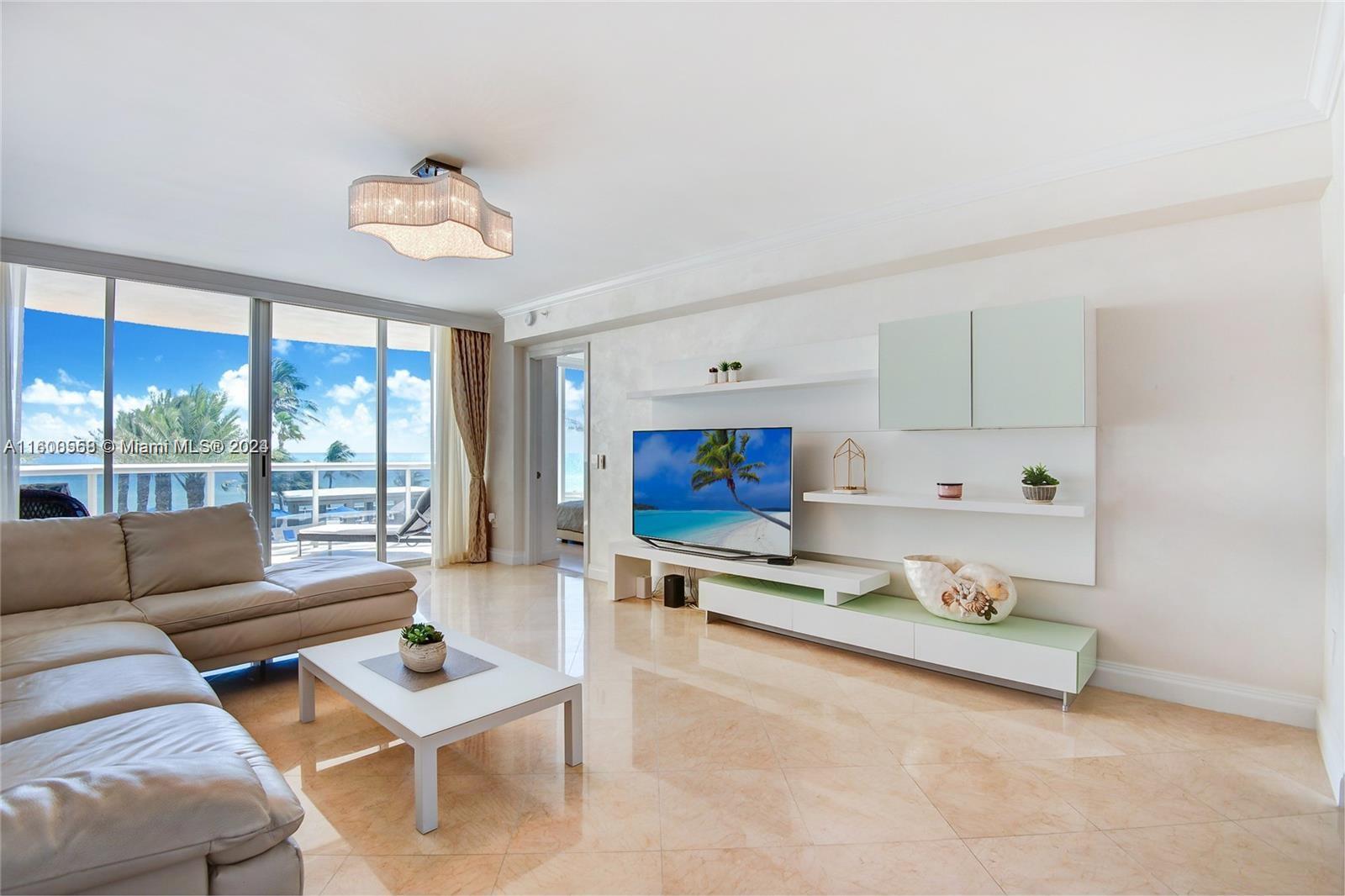 THE PINNACLE CONDO - Residential Lease