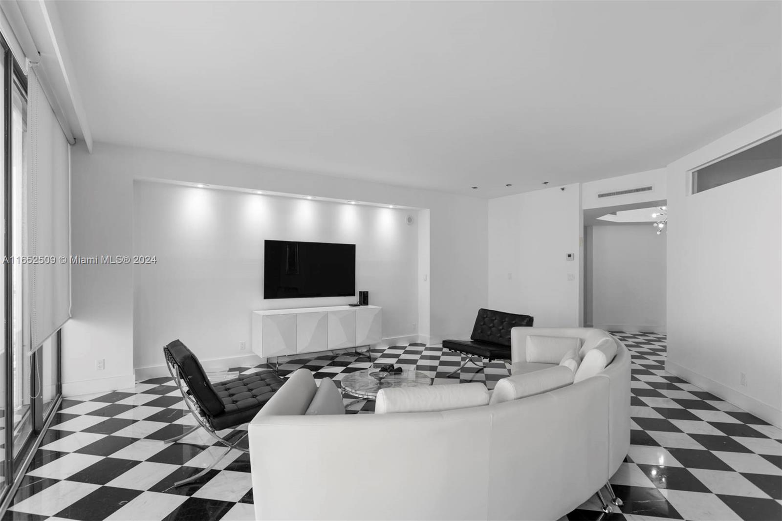 MARINA TOWER CONDO - Residential