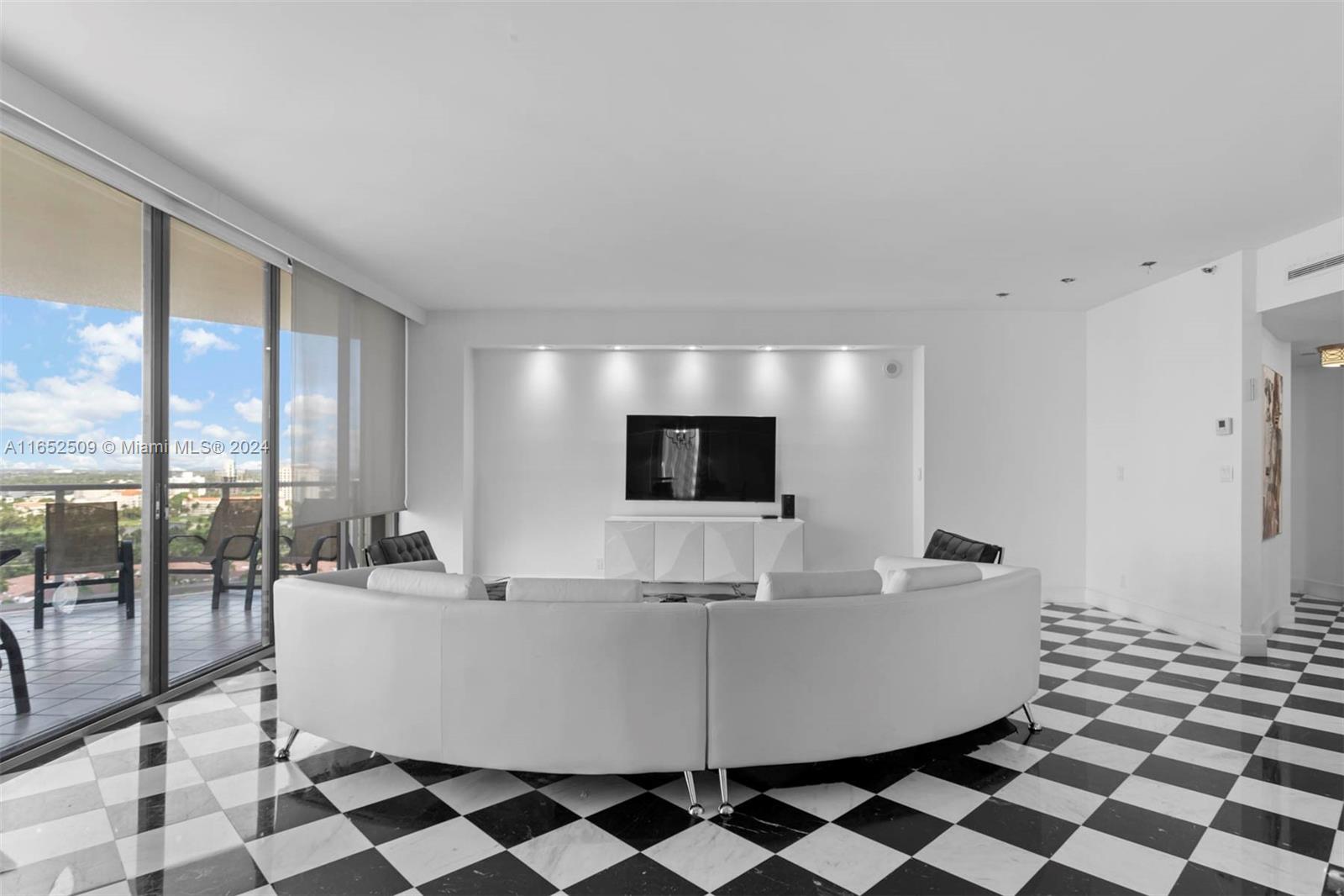 MARINA TOWER CONDO - Residential