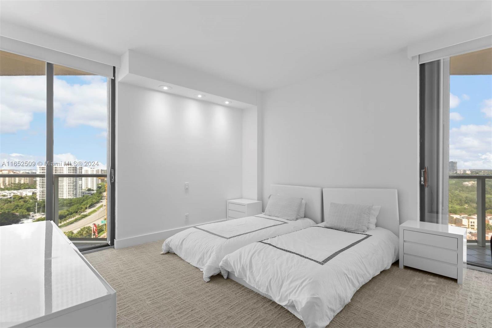 MARINA TOWER CONDO - Residential