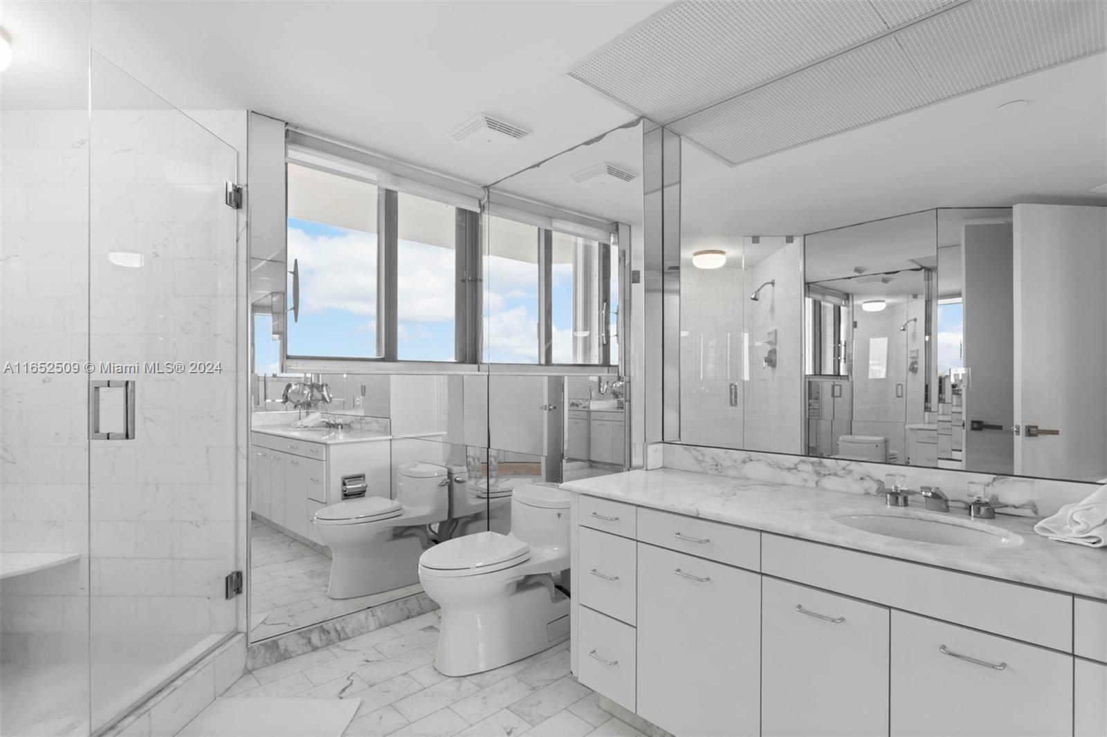 MARINA TOWER CONDO - Residential