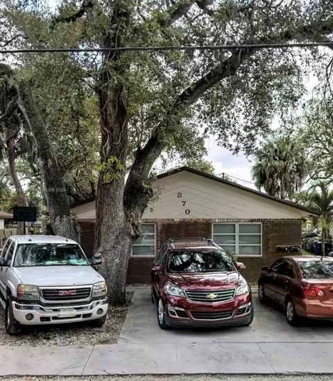870 SW 28th St Fort Lauderdale FL 33315