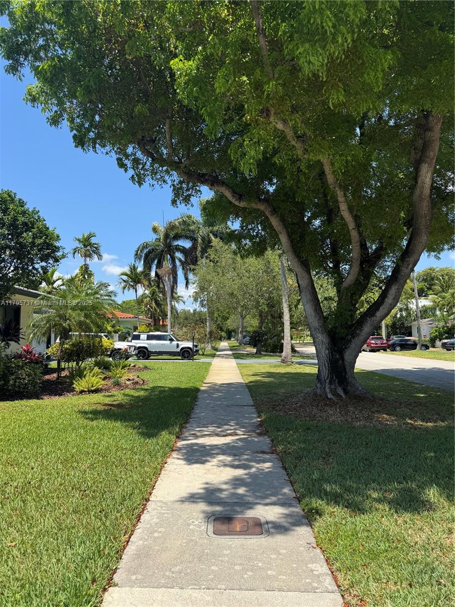 MIAMI SHORES SEC 3 - Residential