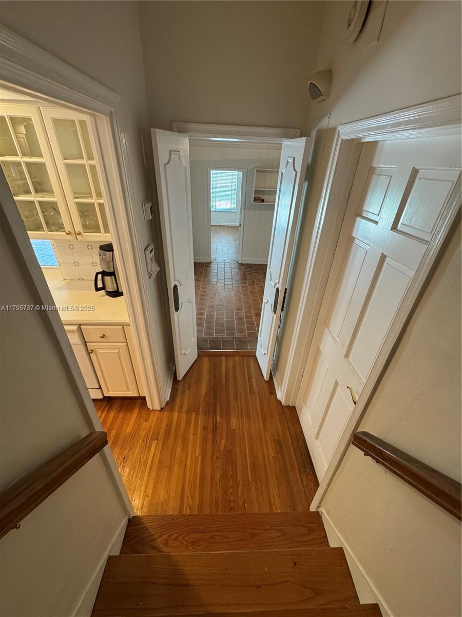 MIAMI SHORES SEC 3 - Residential