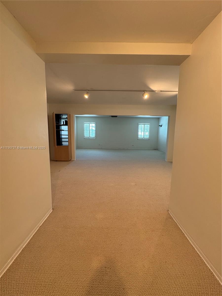 MIAMI SHORES SEC 3 - Residential