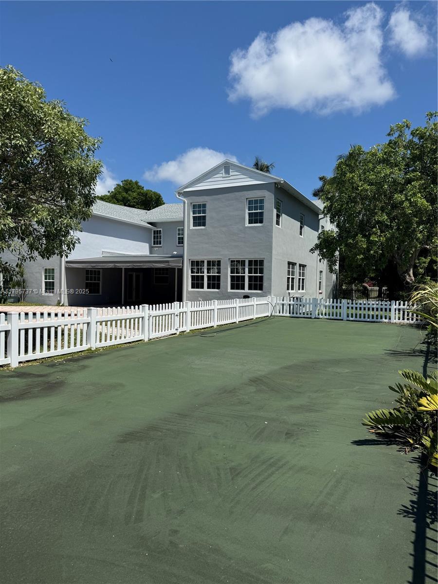 MIAMI SHORES SEC 3 - Residential