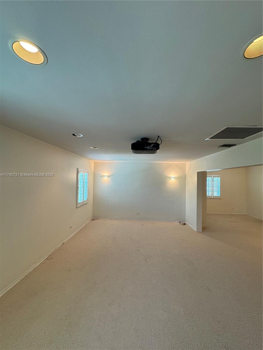 MIAMI SHORES SEC 3 - Residential