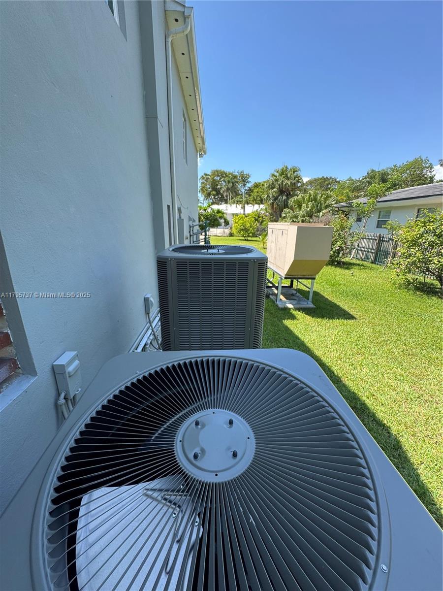 MIAMI SHORES SEC 3 - Residential