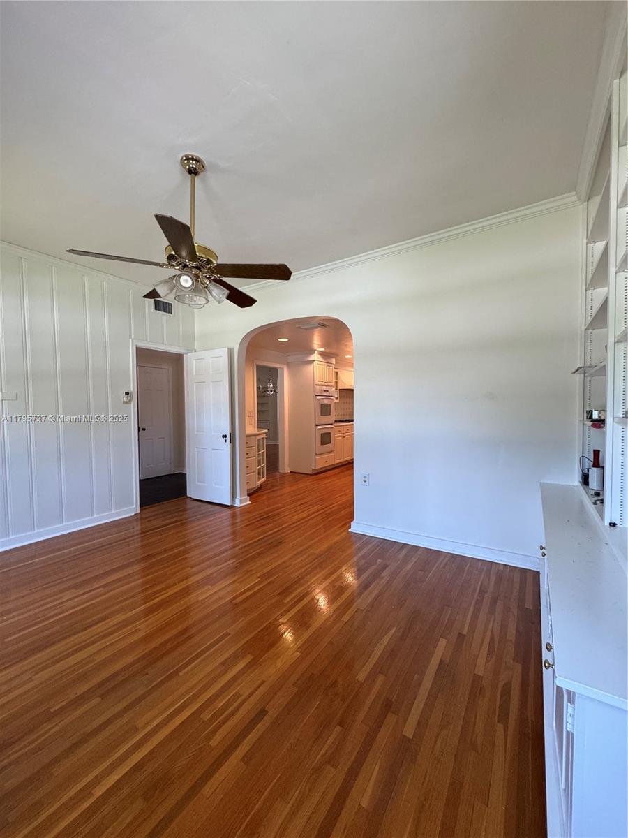 MIAMI SHORES SEC 3 - Residential