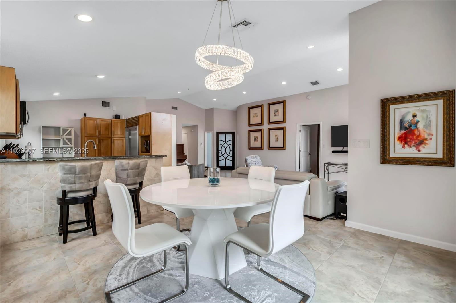 SILVER LAKES - Residential