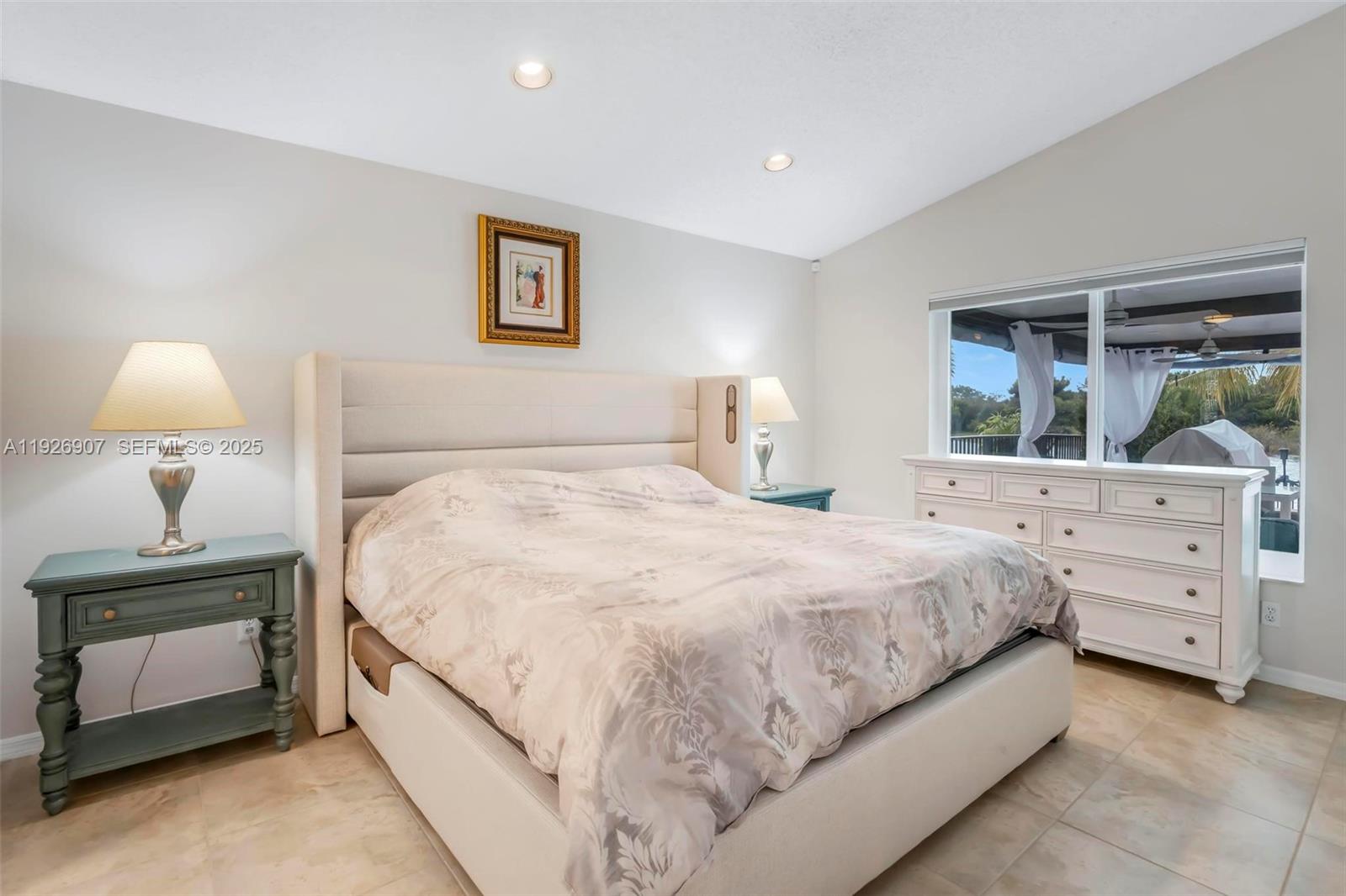 SILVER LAKES - Residential