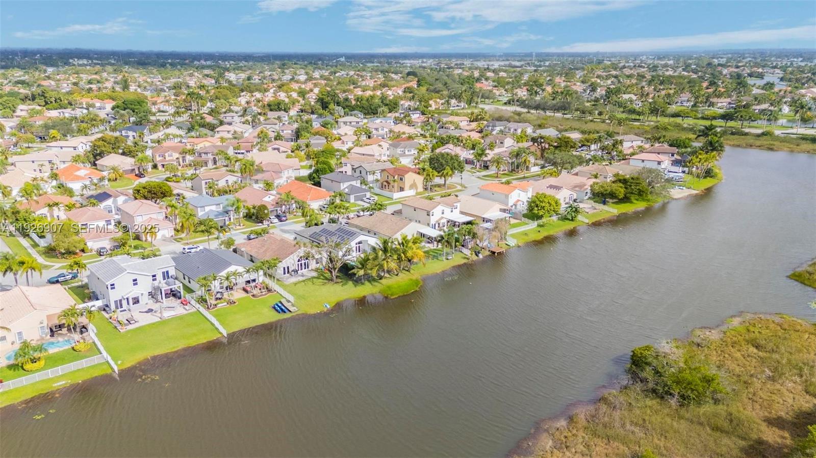 SILVER LAKES - Residential